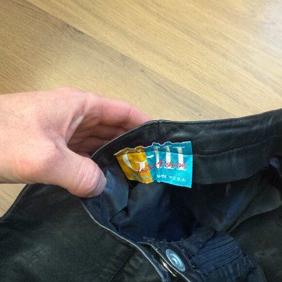 Women's Vintage 80's G-III Black Leather A-Line Retro City Skirt Sz XS (24 in) - Picture 6 of 7